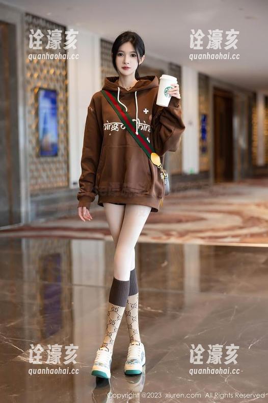 秀人网-Elise谭晓彤 秀人网 - Elise谭晓彤的牛仔裤写真:每一帧都是一种…没说完的感觉!