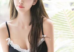 秀人网 – Mila嘟嘟那件白衬衫图包，简直是我的视觉充电宝，持续高能。
