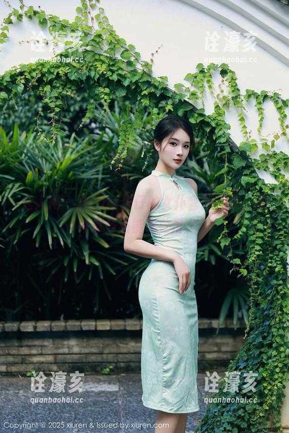 秀人网 - 被tina甜仔的女仆套图俘获，原来家务也能如此诱人！