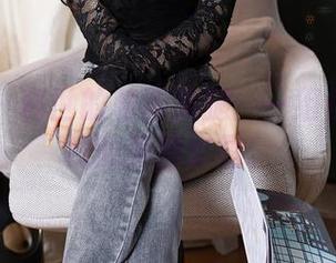 秀人网 – 利世的和服美腿：一组你无法忽视的美腿套图。