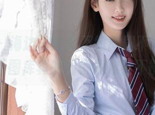秀人网 – 海边的风景不如周周不吃香菜，最新图库真的看得我欲罢不能！