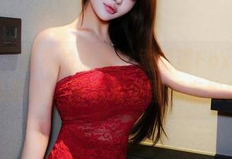 秀人网 – 贴身的温度：孟狐狸FoxYini的私拍里，网袜和美图都有故事