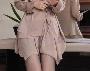 秀人网 – 安然儿与水手服的奇妙冒险：免费写真，给你暖暖的海边气息！