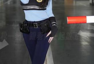 秀人网 – 小爪几最新写真：办公室里的轻松一刻，跟着她一起放飞吧！