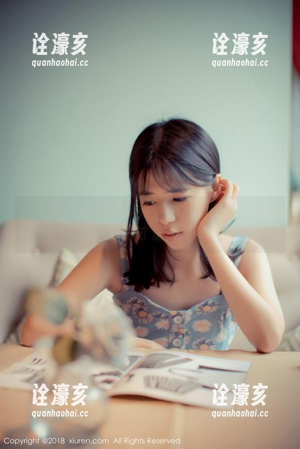 秀人网 - 小逗逗学姐：图片里的拼图游戏，原图才是最强！