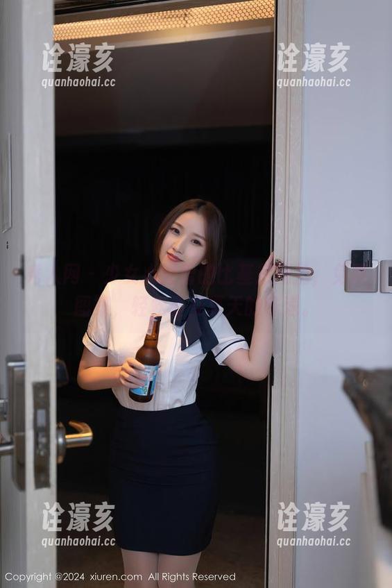 秀人网-少女心雪雪 秀人网 - 少女心雪雪的比基尼摆拍,免费图集,轻松享受夏天的味道。