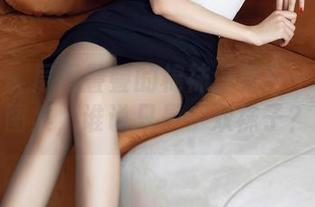 秀人网 – 层层叠叠的棉袜：林乐一的高清图集，谁说只是一双袜子？