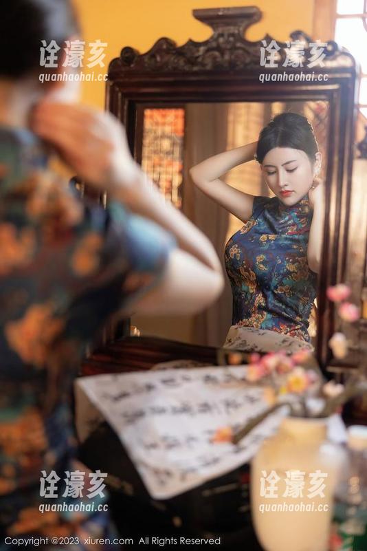 秀人网 - 萌白酱带你踩出新高度：探索她的美足写真集