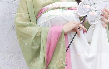 秀人网 – 新的“雪瑞Lisa红裙”，照片看完直想要冲去旅游，太让人向往了!