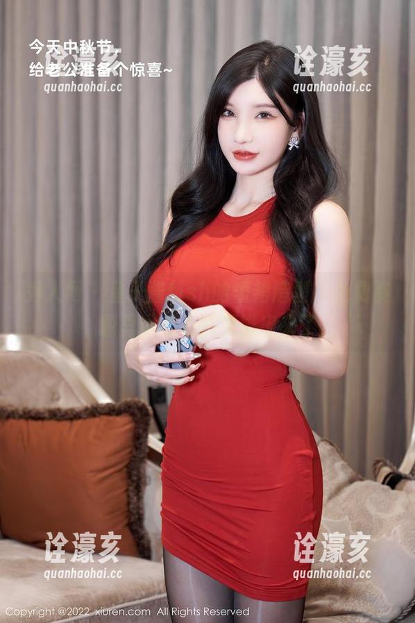 秀人网-鱼子酱fish 秀人网 - 鱼子酱fish的短裙造型,免费资源里小心心都要溢出来了