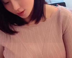 微密圈 – 童小芯全集：办公室里的小调皮，来下载看看吧！