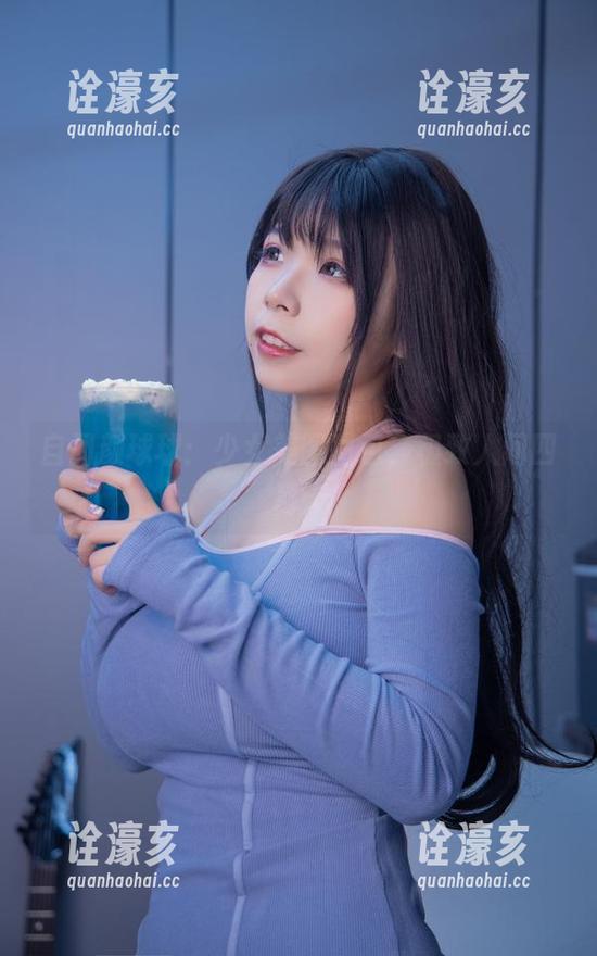 自闭颜球球：少女美图图包，极致人间四月天