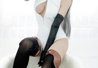 菠萝社 – 免费图册，看看猫九酱Sakura如何用套装改变猫咪人生！摄影师也想藏起来的秘密！