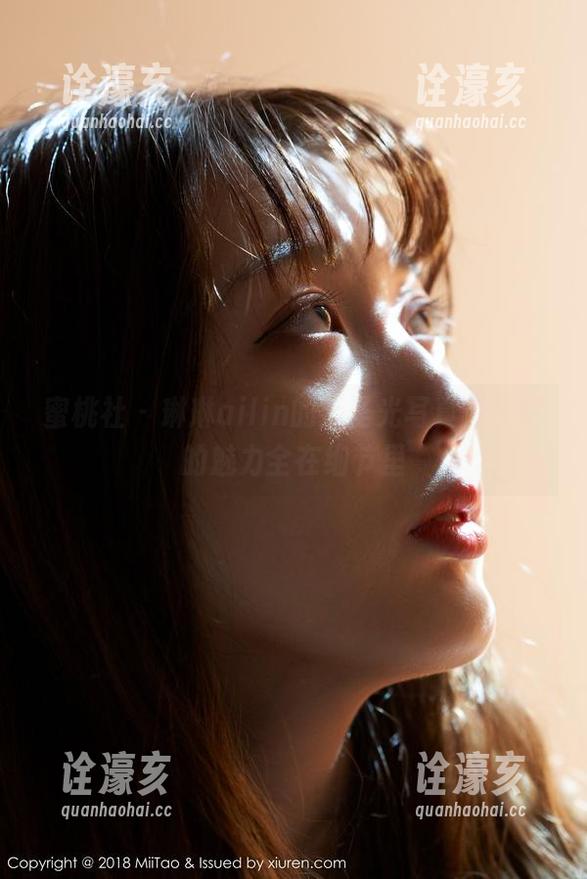 蜜桃社 - 琳琳ailin的无圣光写真，姐姐的魅力全在细节里