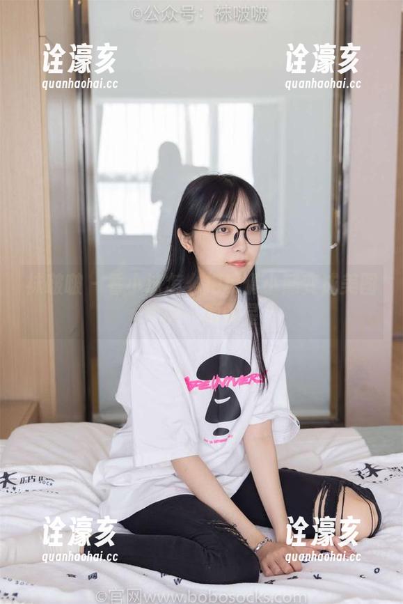 袜啵啵-小沫 袜啵啵 - 看小沫怎么把玩偶小熊变成美图中的一颗明星