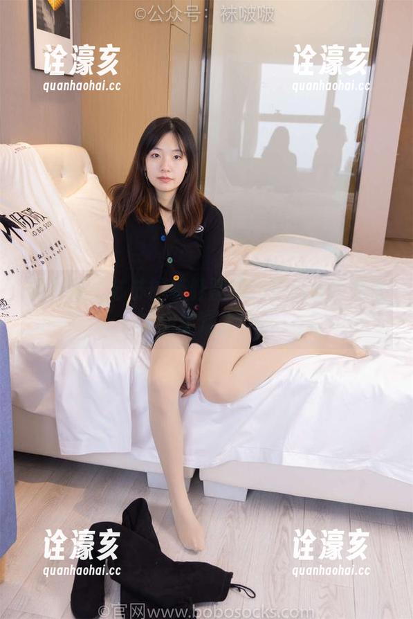 袜啵啵-苏苏 袜啵啵 - 苏苏的板鞋图集,亮点全在无圣光的细腻之中。
