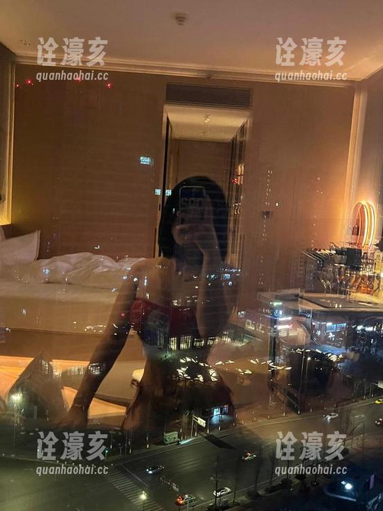 詹詹 微密圈 - 看这里!詹詹女神写真更新,满满都是魅力
