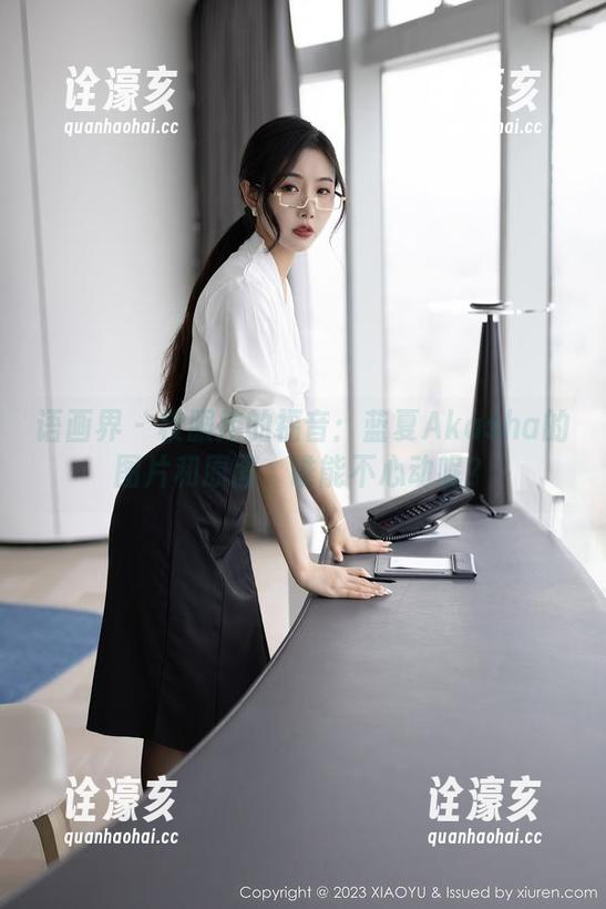 语画界-蓝夏Akasha 语画界 - 校服控的福音:蓝夏Akasha的图片和原图,谁能不心动呢?