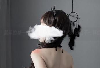 微密圈 – 超辣的林一的眼镜私拍：原图居然透出点不一样的气息？