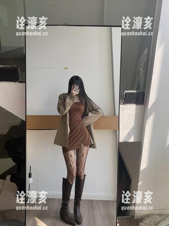 陈佩奇 微密圈 - 那些年,白色吊带丝与陈佩奇的图库故事