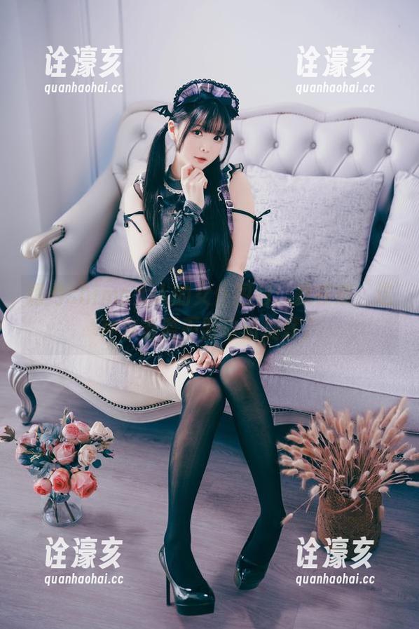 霜月shimo 霜月shimo大人的女仆图包:我在想,这种家务要不要申请加薪?