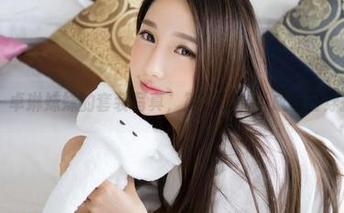 青豆客 – 卓琳妹妹的套装写真，简直可以当成每日穿搭参考！