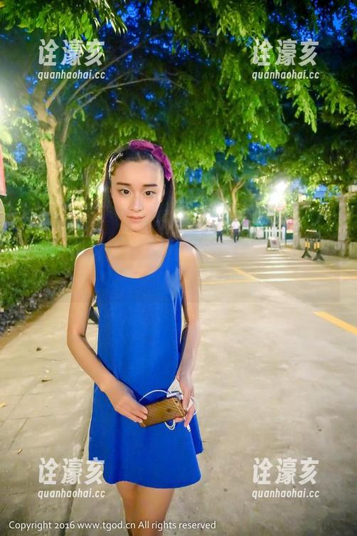 青豆客-杨上萱 青豆客 - 泳池里的杨上萱:这福利,天上下来的不是仙女!