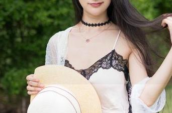 魅妍社 – 网盘一打开，周小然黑色写真瞬间把我闪瞎了眼！