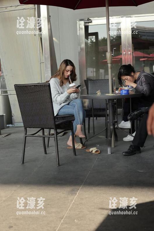 魔镜街拍-凯恩 魔镜街拍 - 凯恩的迷人壁纸合集:看,她的照片像夏日的阳光,雨季真的不再了!